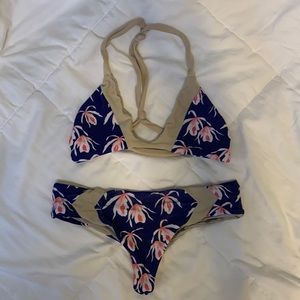 Vintage Acacia set! Price reflects wear